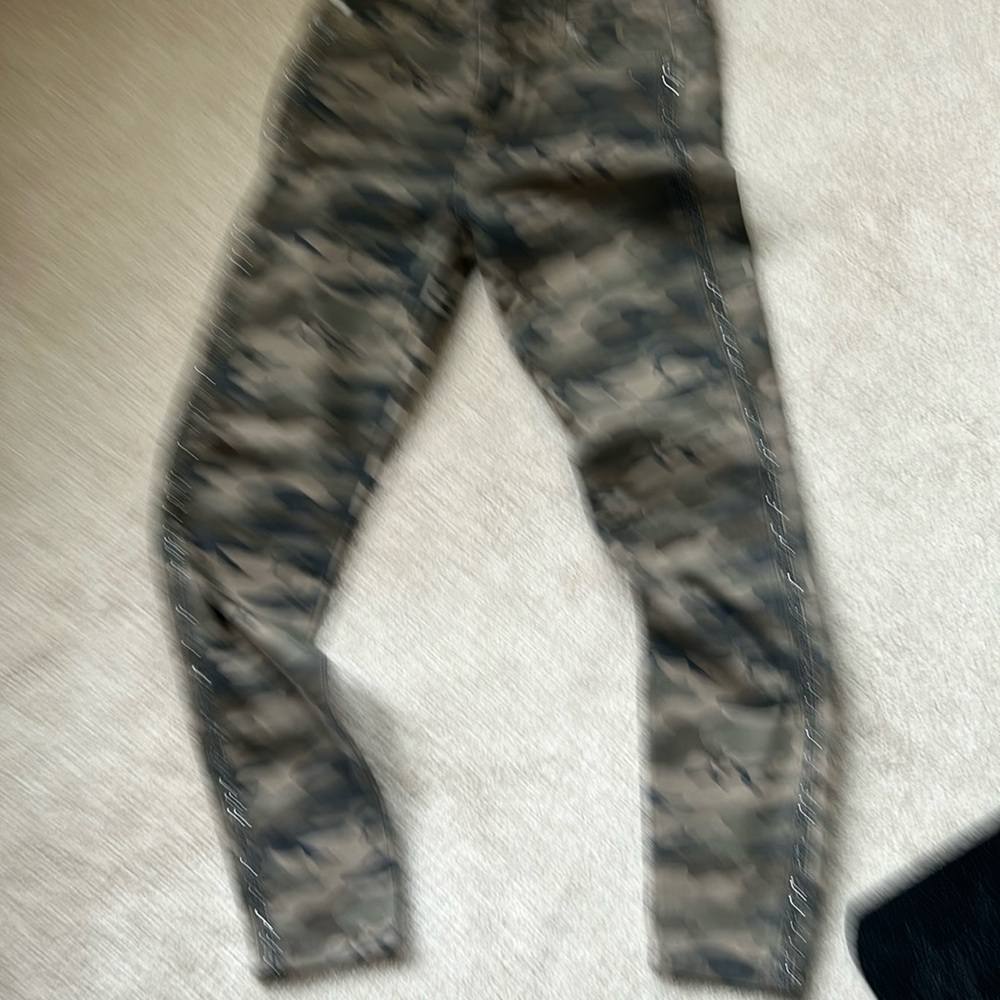 Camouflage pants with crystal decor